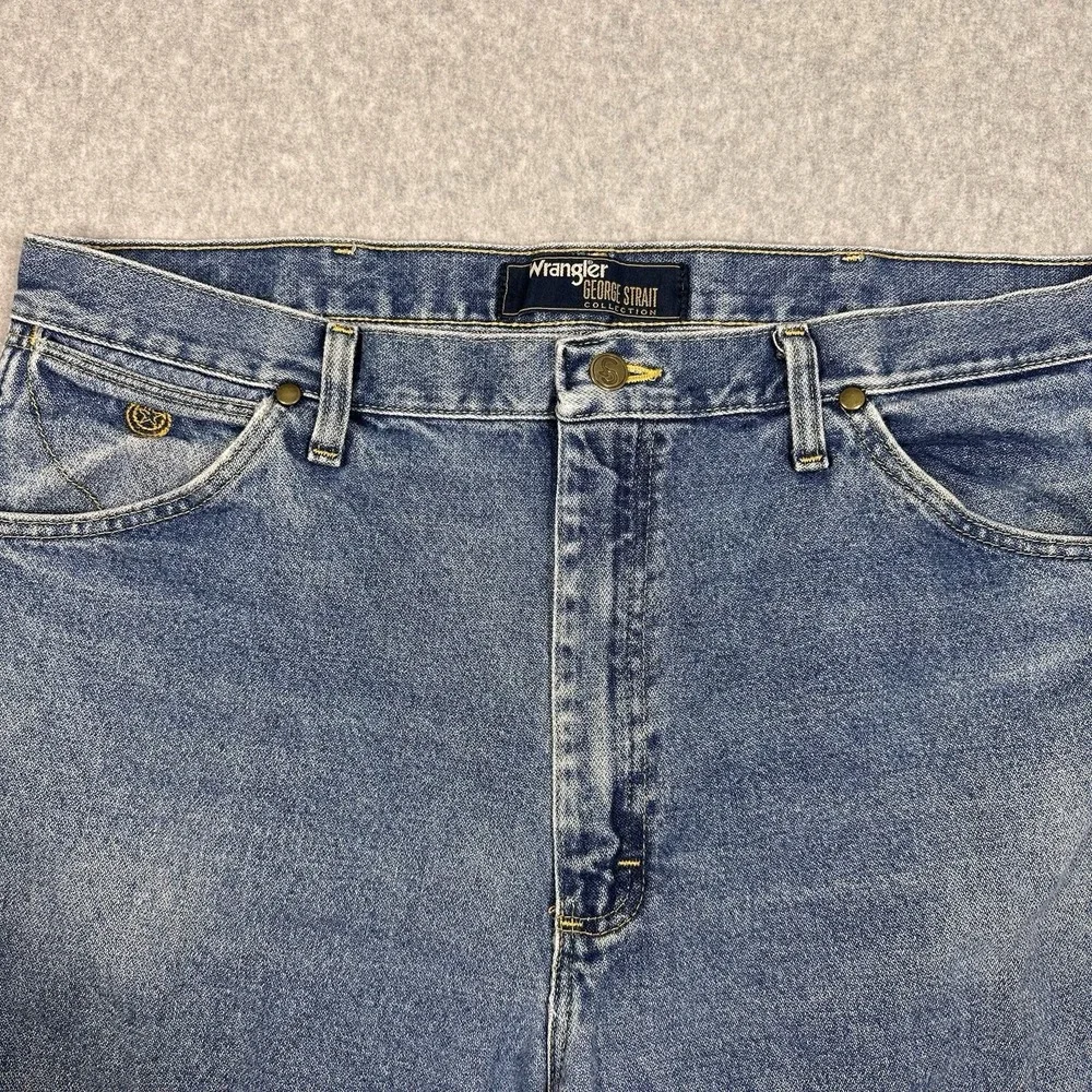 Wrangler George Strait 13mgs Denim Men's 38x36(36x36) Medium Wash Cowboy Jeans